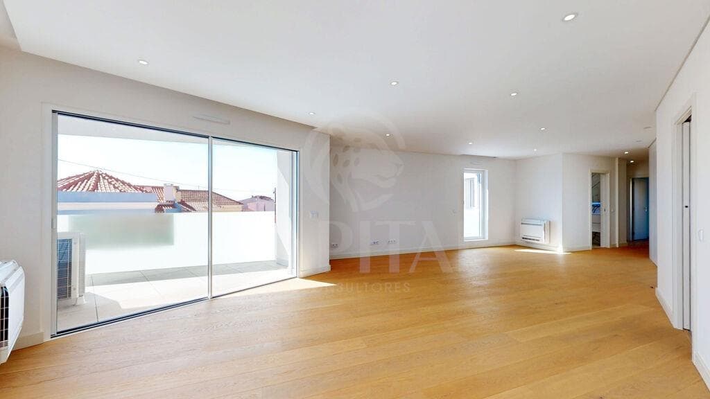 Selected property in Carcavelos e Parede, Cascais, reference 70502