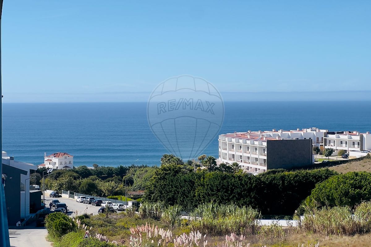Apartamento T3 de luxo com piscina privativa e vista mar na Ericeira
