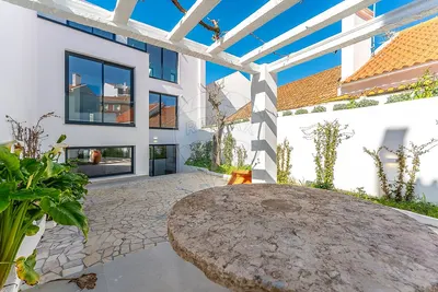 Renovierte Villa mit 4 Schlafzimmern im Zentrum von Ericeira, nahe Praia do Norte