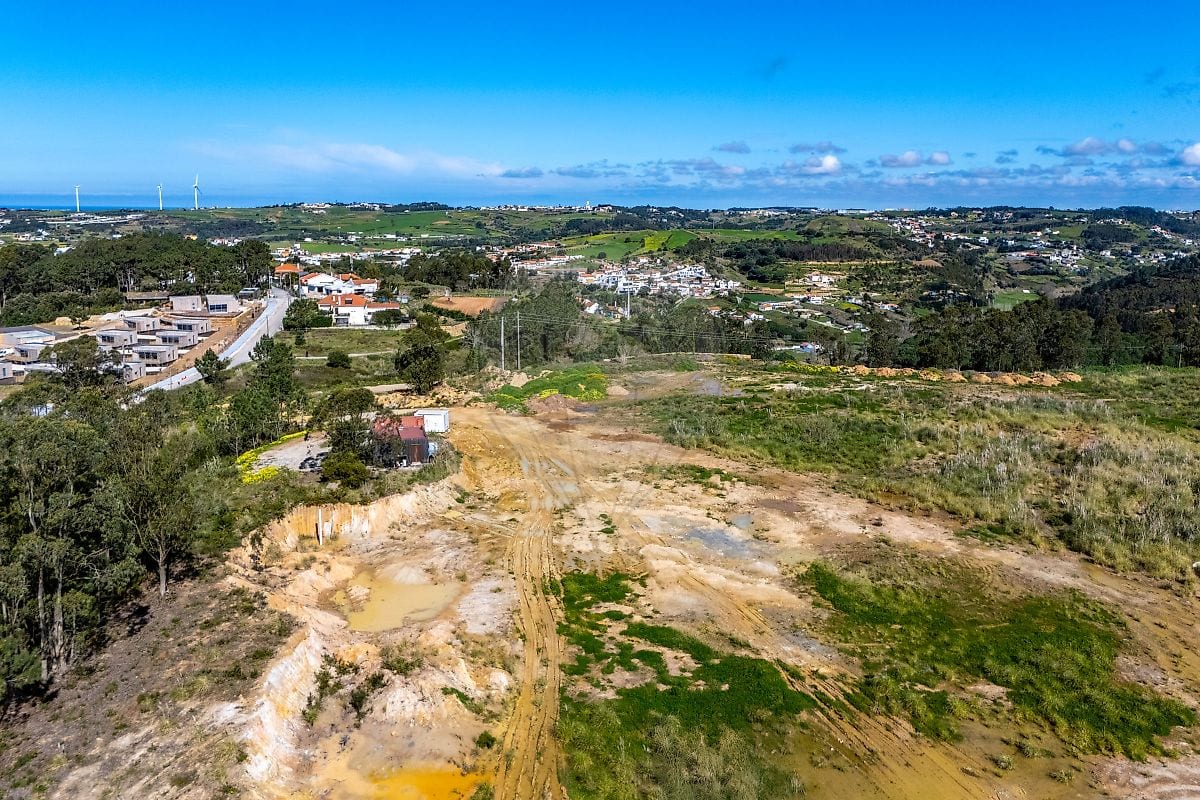 Terreno industrial com projeto aprovado entre Mafra e Ericeira