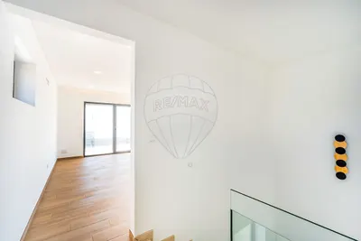 Eine Zeitgenössische Villa mit Blick auf den Atlantik in Santo Isidoro